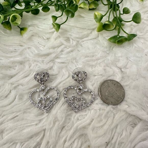 NOLAN MILLER Dangle Drop Heart Rhinestone Earrings Stud Closure - Picture 6 of 7